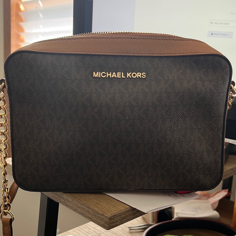 Michael Kors Jet Set Item Crossbody Bag In Signature Brown